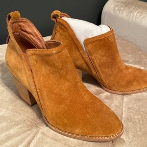 Jeffrey Campbell booties 10